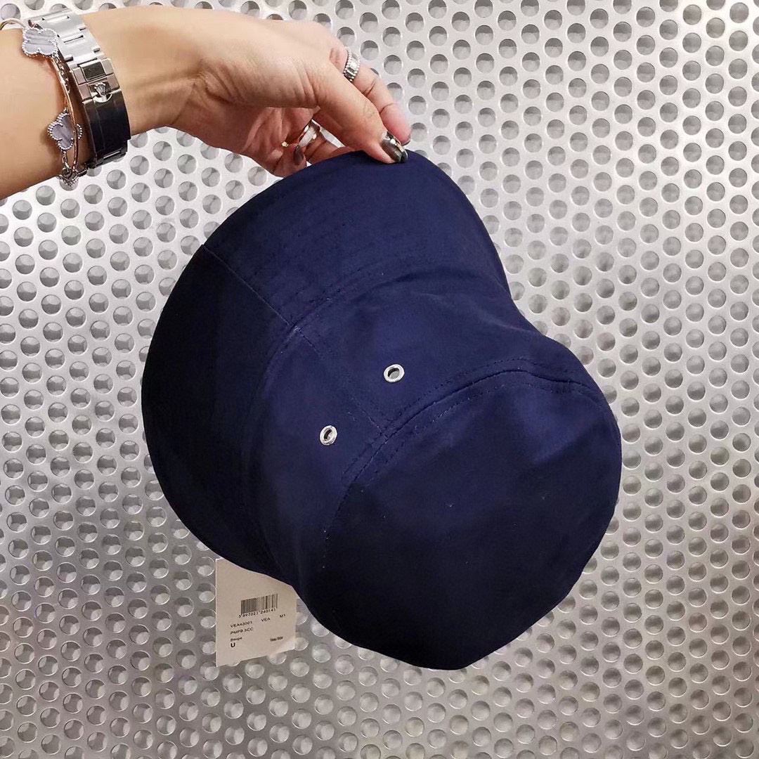 Christian Dior Caps